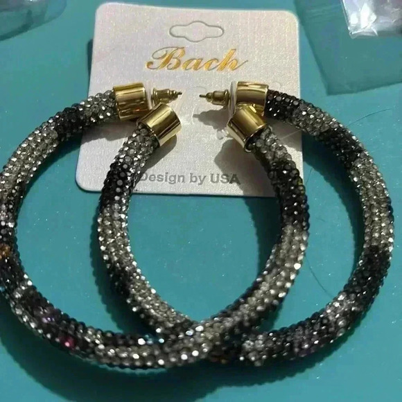 Bach earrings‎ - Picture 1 of 2